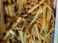 鱼香肉丝-大鹏饭店·金陵家宴(奥体中心店)