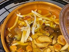 -阿山卓·野生菌火锅·纳西火塘烤肉