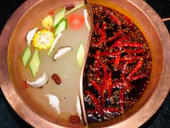 -山城鼎重庆老火锅(西安钟楼店)