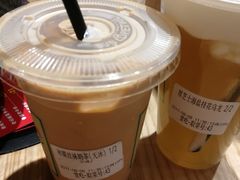 丝袜奶茶-美芝莲(东方宝泰店)