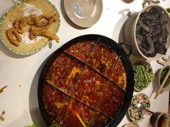 -岗上渣渣老火锅(两路口店)