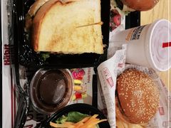 -The Habit Burger Grill 哈比特汉堡(爱琴海店)