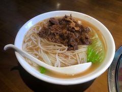 -三侨牛庄(云浮店)