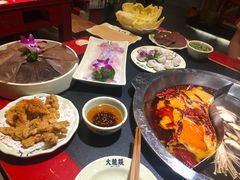 -大龙辣火锅·龙虾·烧烤(湖滨新天地店)