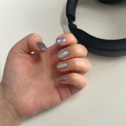 -花岐款式专研健康美甲沙龙