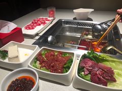 -海底捞火锅鲜切牛肉主题店(长寿路店)