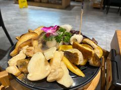 -一朵菌·野生菌探索家火锅(南亚店)