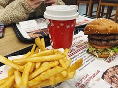 -The Habit Burger Grill 哈比特汉堡(爱琴海店)