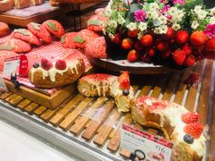 -巴黎贝甜(大宁国际商业广场店)