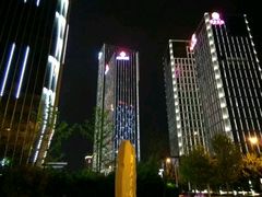 -南京眼步行桥