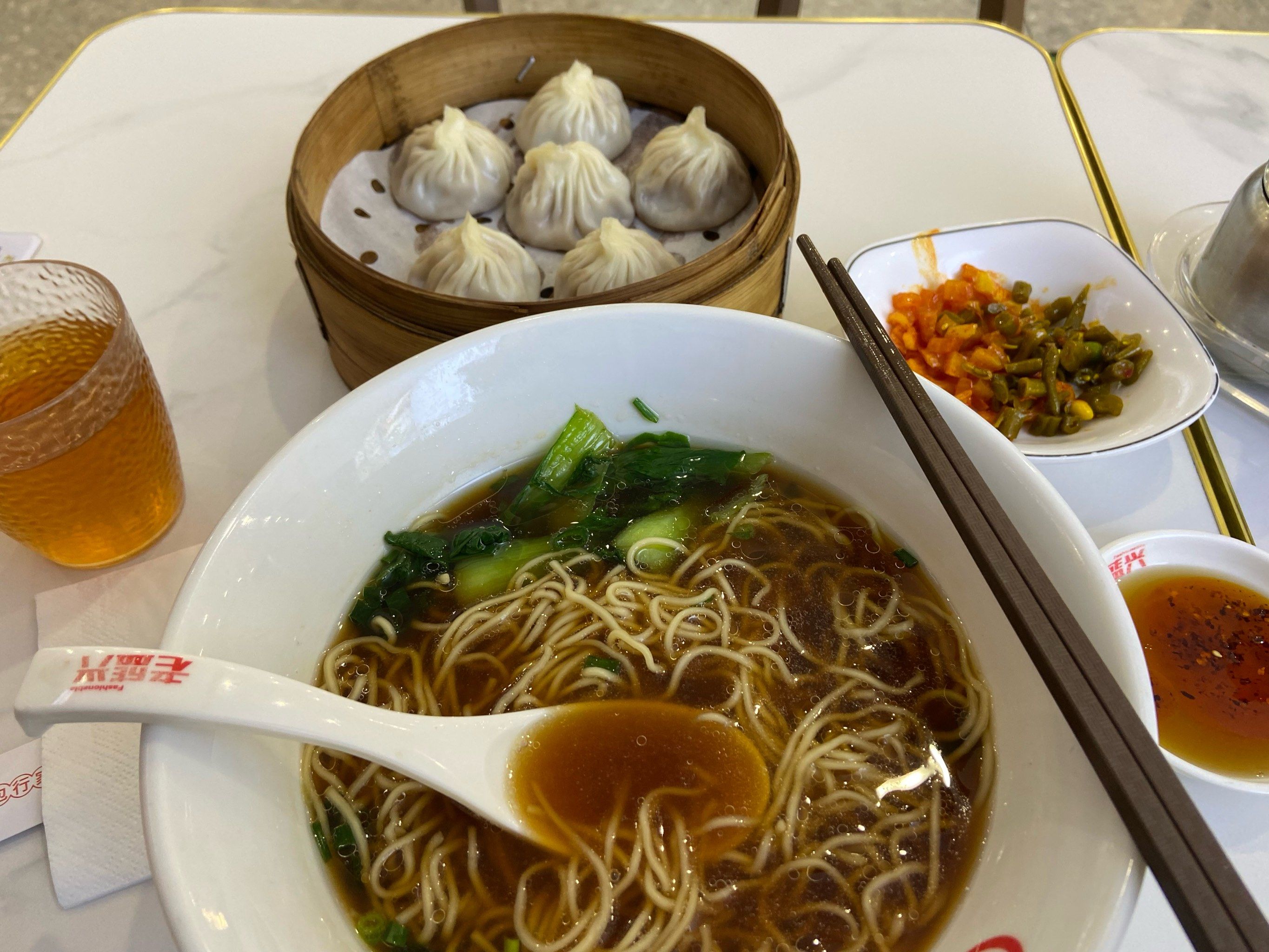 老上海灌汤包