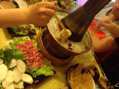 -小窝头炭火铜锅