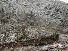 -西岭雪山大飞水景区