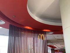 -麦当劳(展览路店)