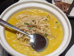 -鸽子侯·家宴·平价海鲜(市图书馆店)