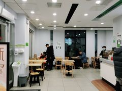 -老乡鸡(滨湖假日店)