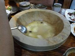 -滇香肴·云南菜蒸汽石锅鱼(云南北路店)