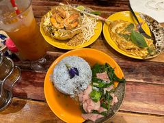 -Pad Thai Kratong Thong by ama