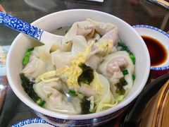 -笑来喜馄饨小笼工坊(通扬路店)