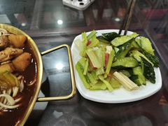 -牛一嘴·兰州牛肉面·大盘鸡(财富中心店)