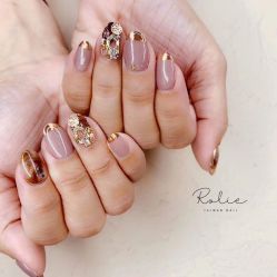 -摩睫+皮肤管理·科学美容中心