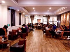 大堂-星巴克臻选(广州沙面店)