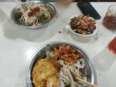 -李氏紫竹林卤粉(火车站店)