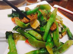 沙茶芥兰炒牛肉-皇后餐厅-煲仔·小菜·打边炉(古北店)