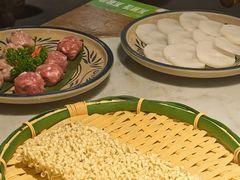 -尚尚仙·酸汤猪手·猪肚鸡火锅(华联万柳购物中心店)