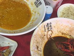 -龙巢盱眙龙虾·牛蛙·烧烤宵夜(八卦岭店)