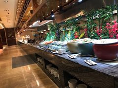 自助取餐区-盛宴标帜西餐厅龙虾.鲍鱼•牛排(重庆喜来登大酒店)