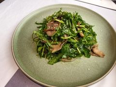 芝麻菜拌牛舌-野蔓果·山野菜(西湖景区·龙井茶田店)