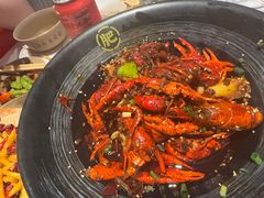 -肥肥虾庄·金牌油焖大虾(汉街SKP店)