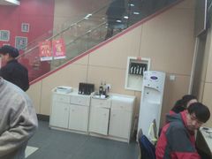 -来必堡(娄山关路店)