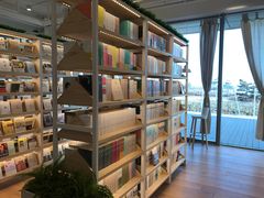 -猫的天空之城概念书店(北戴河蔚蓝海岸店)