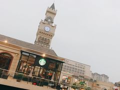 -王府井奥莱临潼小镇(临潼店)