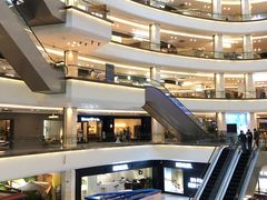 -红星美凯龙国际家居博览中心至尊mall停车场
