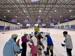 -乔波室内滑雪场