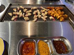 -马路牙子地桌烤肉(工体店)
