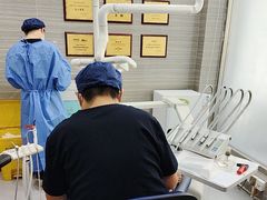 -上海仁爱医院口腔科 · 种植