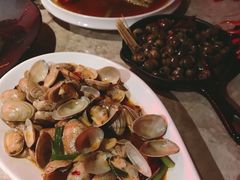 -沪小胖小龙虾(淮海中路旗舰店)