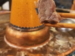 -毛辣果·贵州红酸汤牛肉火锅(西单店)