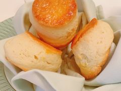 -上海半岛酒店·半岛精品店