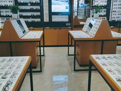 -MiRi明润眼镜·蔡司官方授权店(星光荟店)
