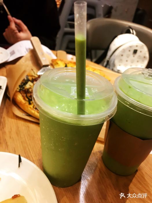 乐凯撒榴莲比萨(万科里店)牛油果霜图片