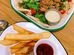 -HELLO 27 意面·沙拉·帕尼尼