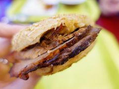 火烧夹肉-老回回烩面馆(左家庄店)