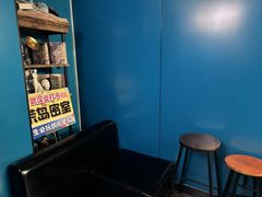 -荒岛实景沉浸密室(江汉路1店)
