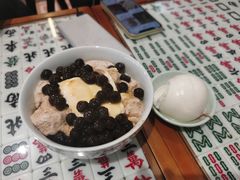 焦糖乌龙奶茶冰-堂屋糖水店(愚园店)