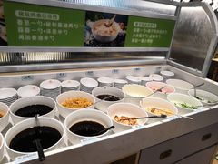 自助调料区-煲大王猪肚鸡·椰子鸡火锅(红谷滩万达店)